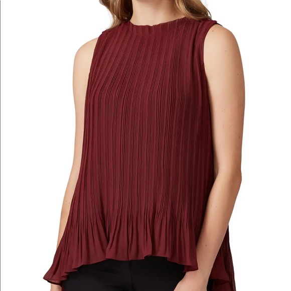 Club Monaco Pleated Georgette Swing Top in Black - Picture 2 of 8